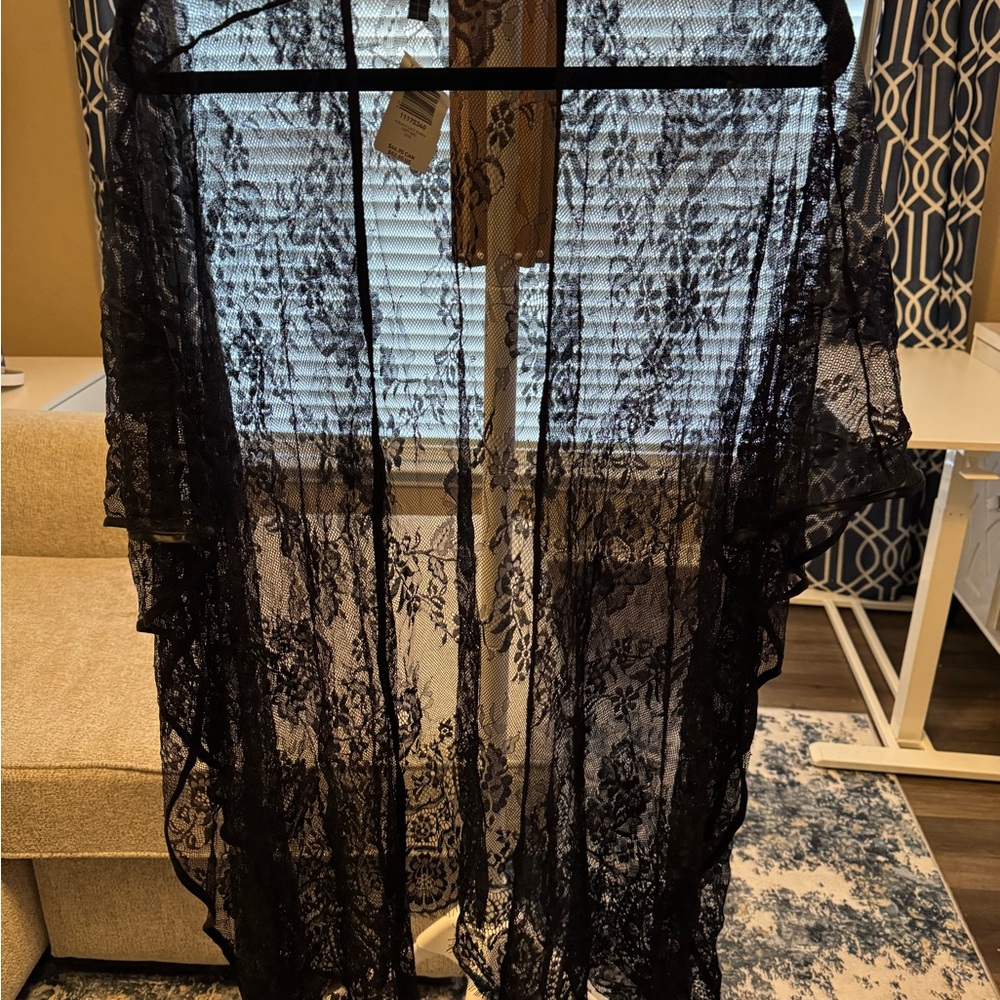 Chic Black Lace Shaw/Wrap/Pashmina